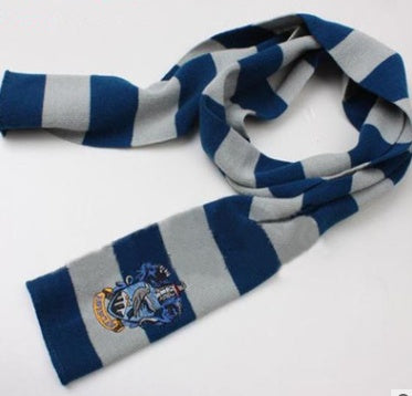 College badge scarf